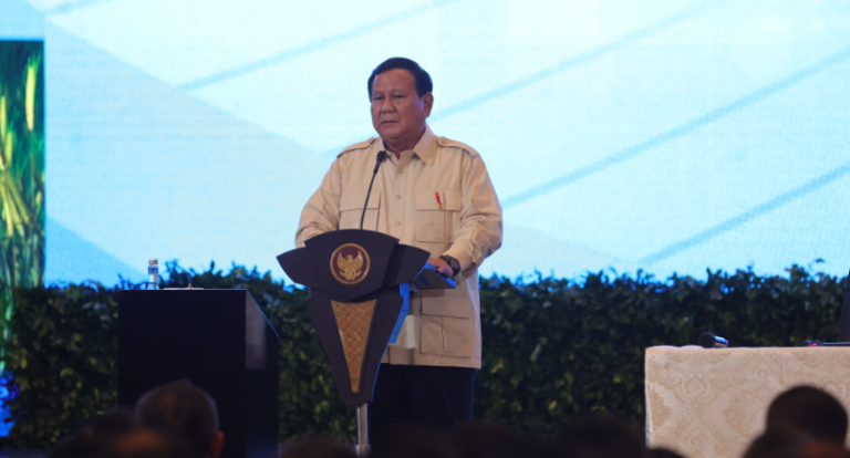Presiden Prabowo Ingatkan TNI-Polri Harus Mengabdi ke Rakyat dengan Totalitas