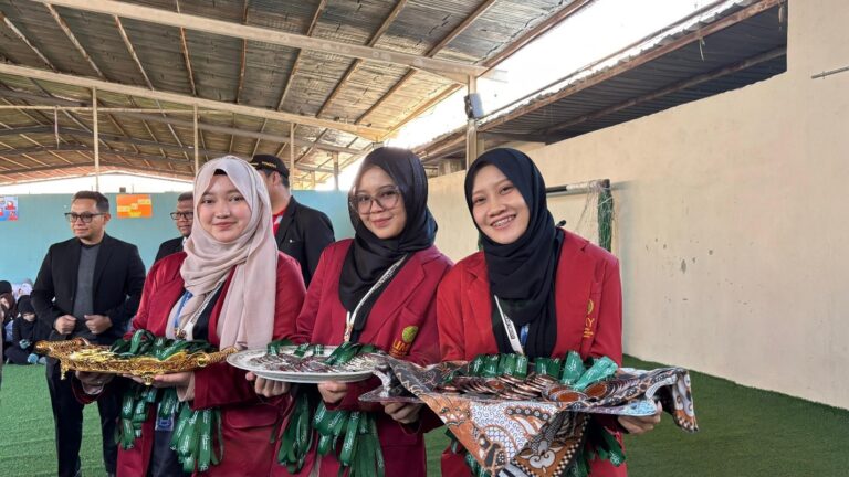 Mahasiswa Indonesia Mengikuti KKN Internasional di Arab Saudi
