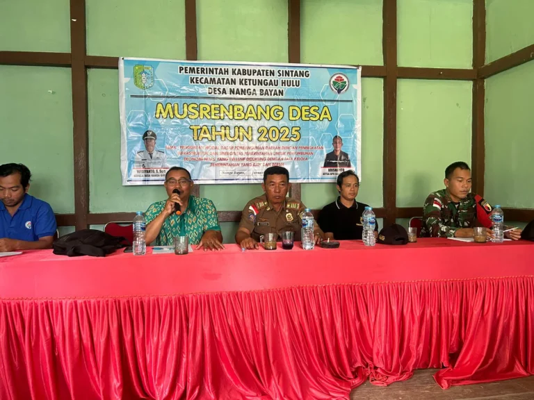 Satgas Yonzipur 5/Abw Hadiri Musrenbang di Desa Nanga Bayan