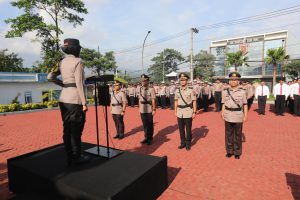 Kapolres Semarang AKBP Ratna, Pimpin sertijab Wakapolres dan Kabag Logistik.