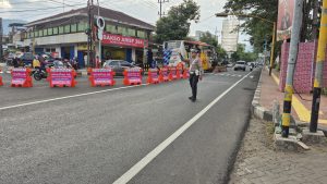 Pastikan Weekend Aman Dan Lancar, Satlantas Polres Batu Siapkan Pengamanan Jalur Pastikan Weekend Aman Dan Lancar, Satlantas Polres Batu Siapkan Pengamanan Jalur
