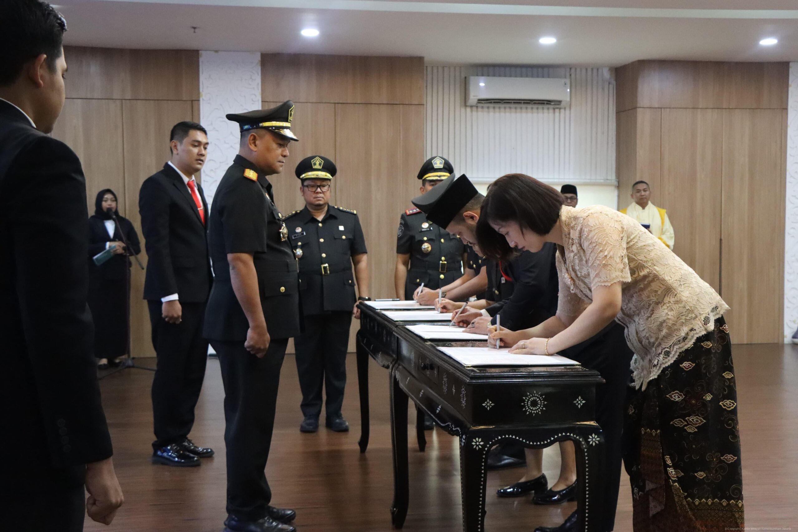 Kanwil Kemenkum DK Jakarta Kukuhkan Warga Negara RI dan Pejabat Manajerial