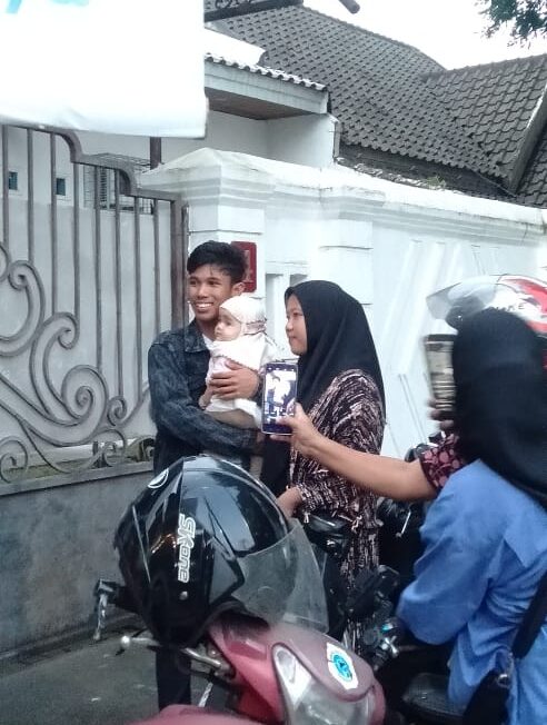 Pasangan Viral Bojes dan lia Bukber Bersama Fenny Frans
