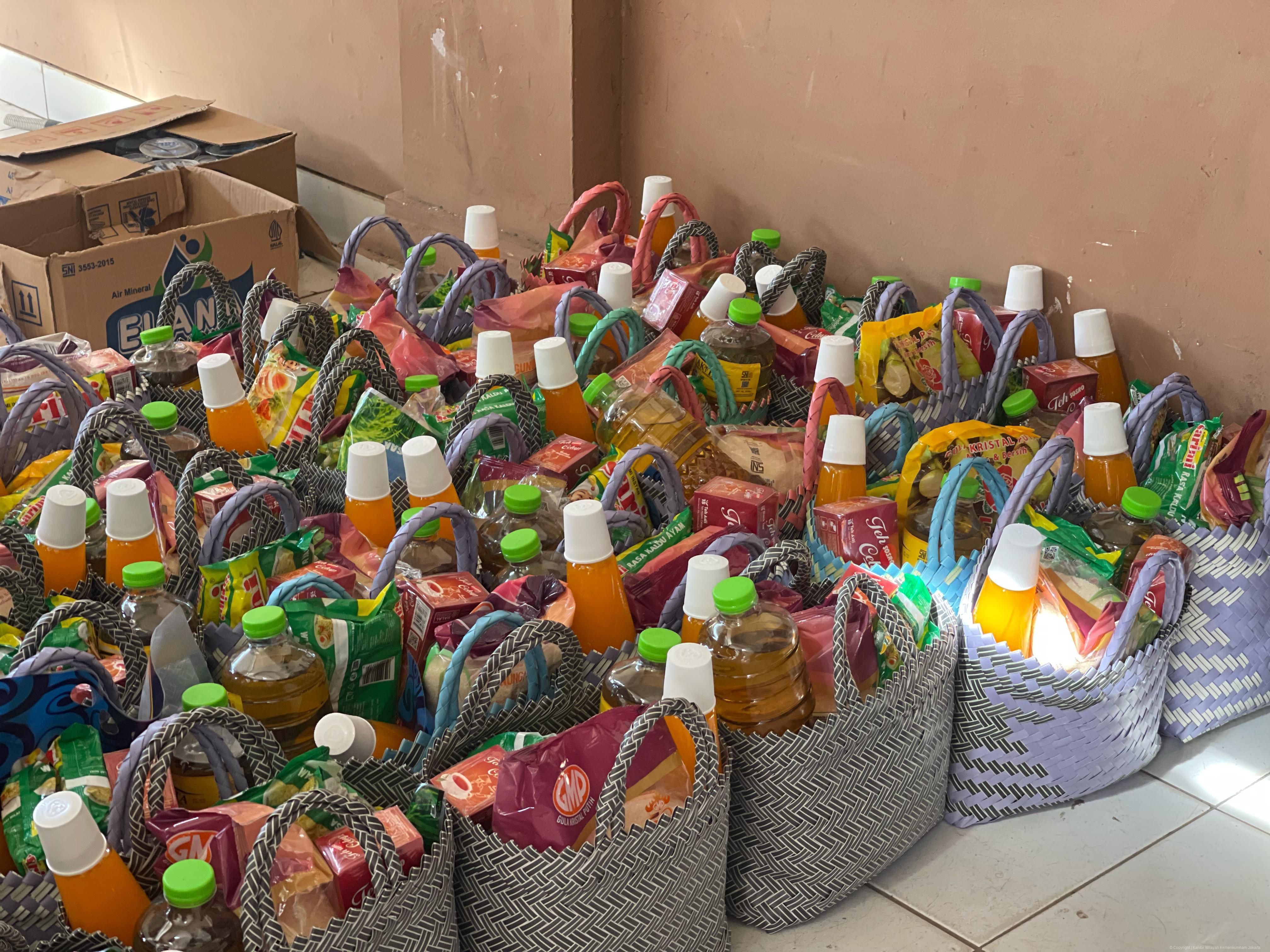 Peduli Sesama, Kanwil Kemenkum DK Jakarta Salurkan Bantuan untuk Korban Banjir WhatsApp_Image_2025-03-07_at_15.26.10.jpeg