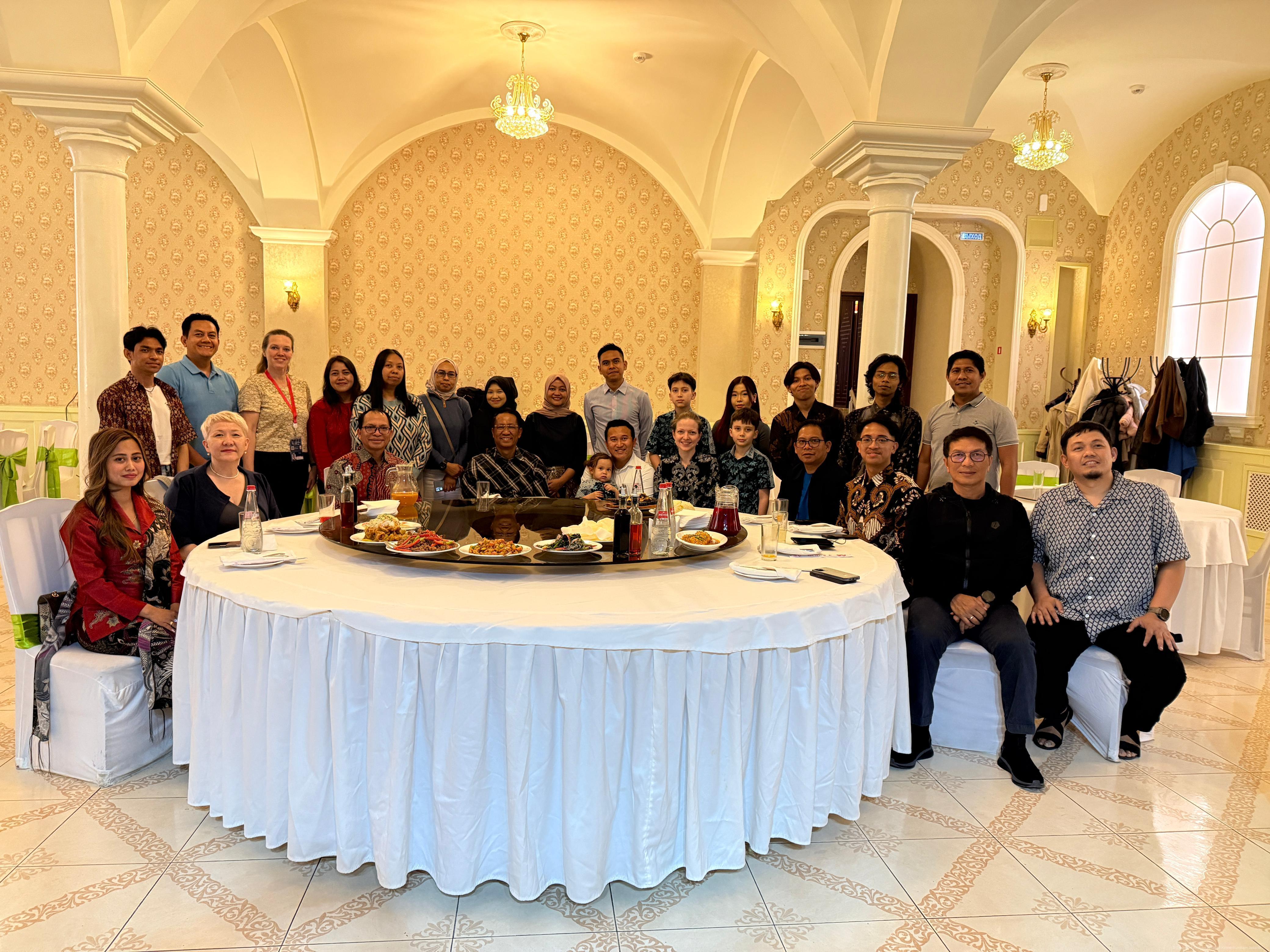 Dialog Menteri Hukum Dengan Diaspora Saint Petersburg: Belajar, Kembali dan Bangun Negeri 2025 05 17 diaspora 2