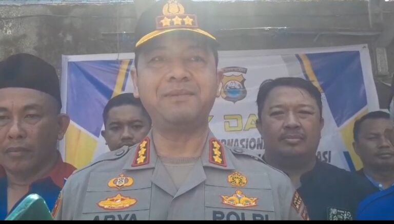 May Day, Kapolrestabes Bagikan 100 Paket Bantuan Sosial