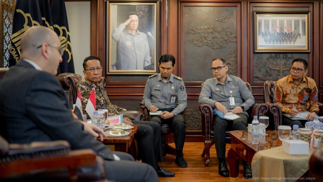 Menkum RI dan Dubes Mesir Bahas Kerja sama Apostille, HCCH, serta Kekayaan Intelektual WhatsApp Image 2025 05 28 at 07.27.102