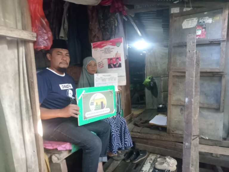 Bedah Rumah, Ibu Radiah Warga Turikale Hanya Diberi Janji Palsu