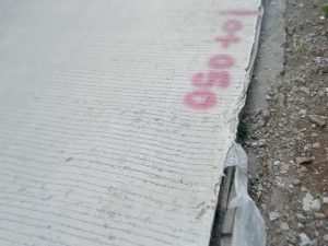 Jalan Beton Belum Sepekan Sudah Retak & Berdebu, Warga Soroti Dugaan Pelanggaran RAP — LSM KIPFA RI Desakan Transparansi